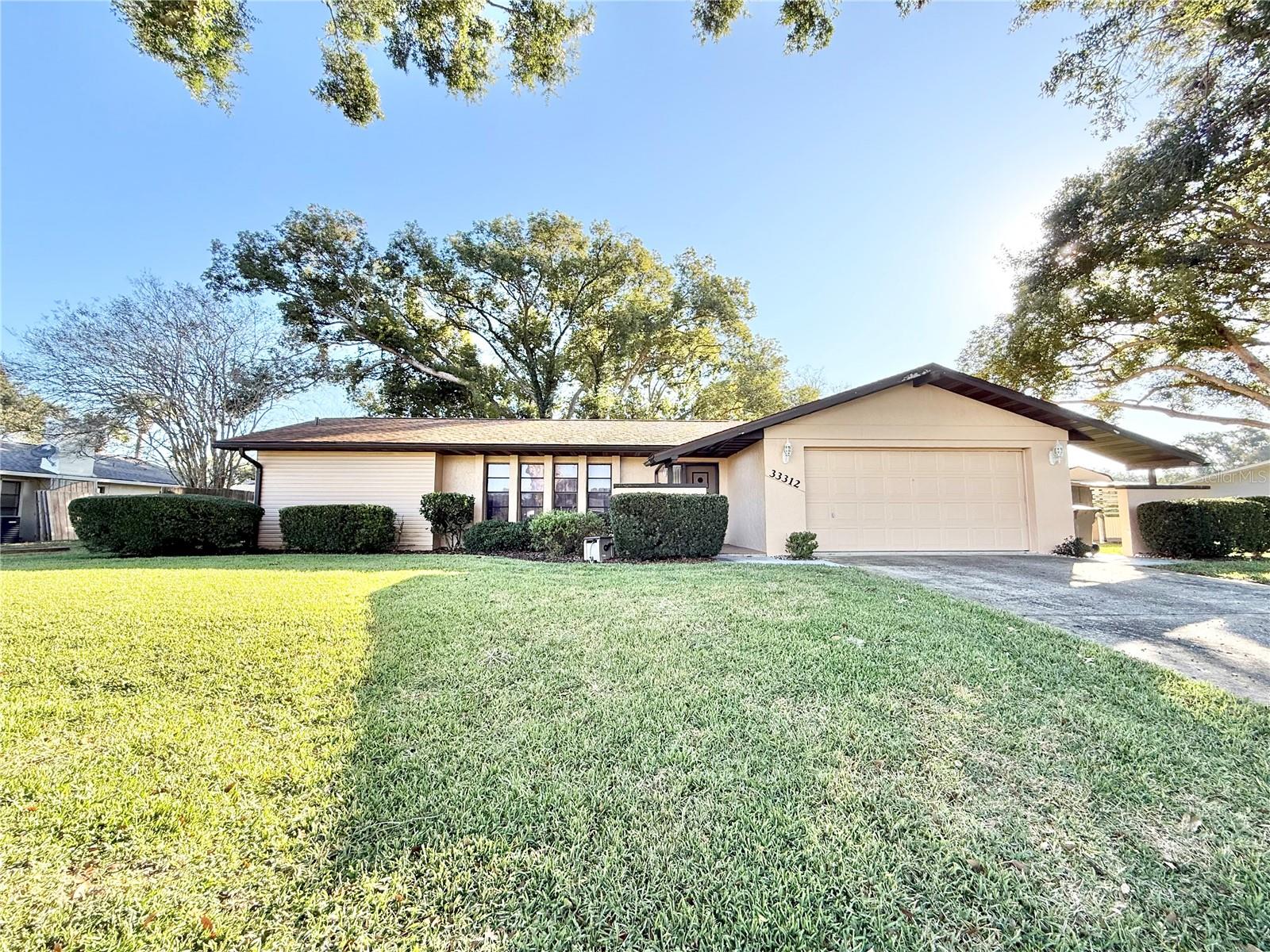 Image 3 of 32 For 33312 Coventry Drive