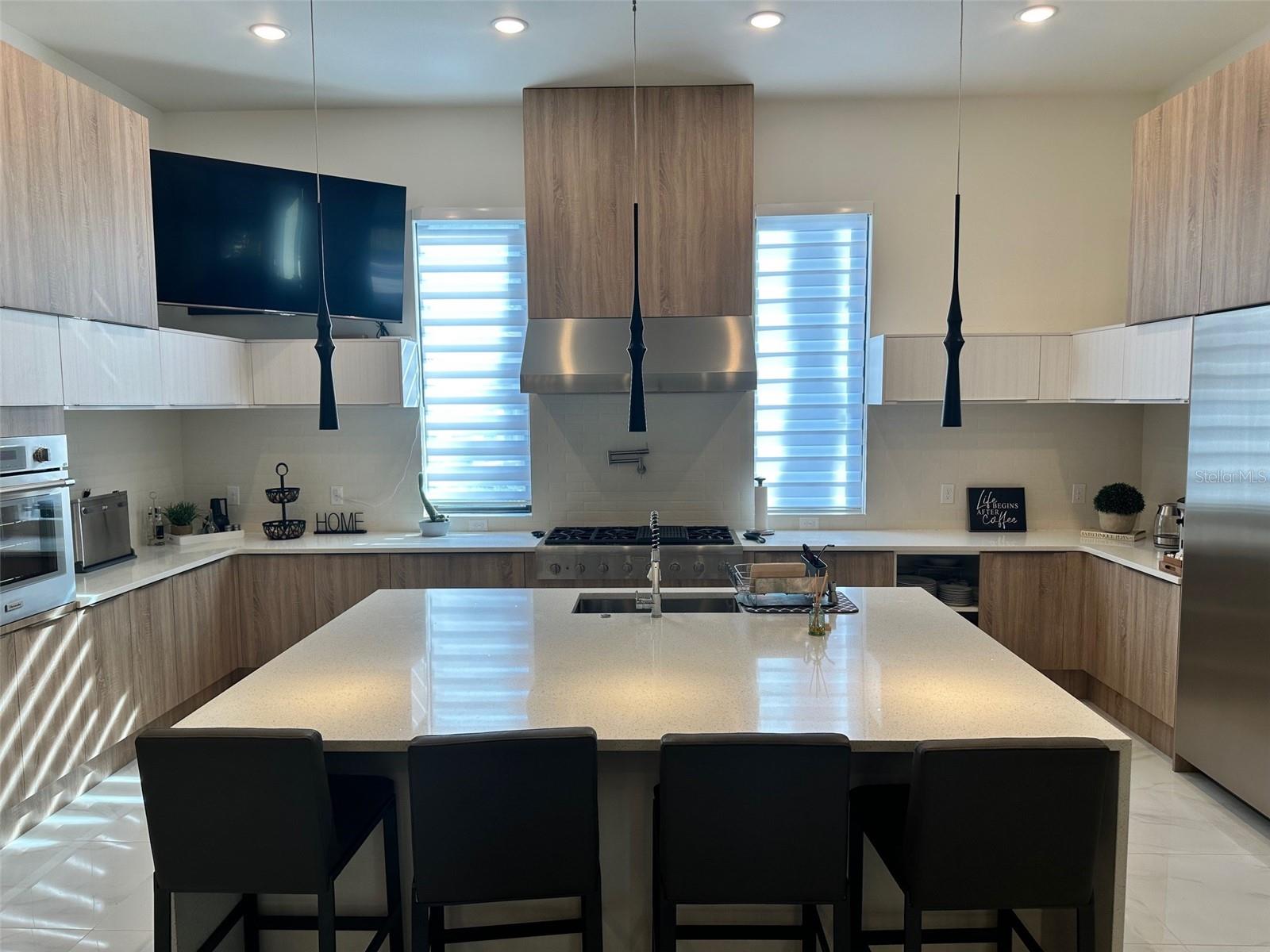 Image 15 of 32 For 15600 Pendio Drive