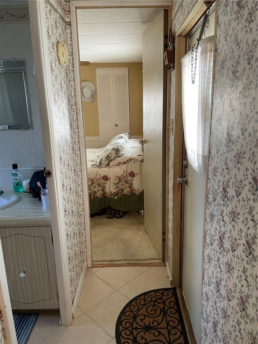 Image 4 of 14 For 9564 162nd Place