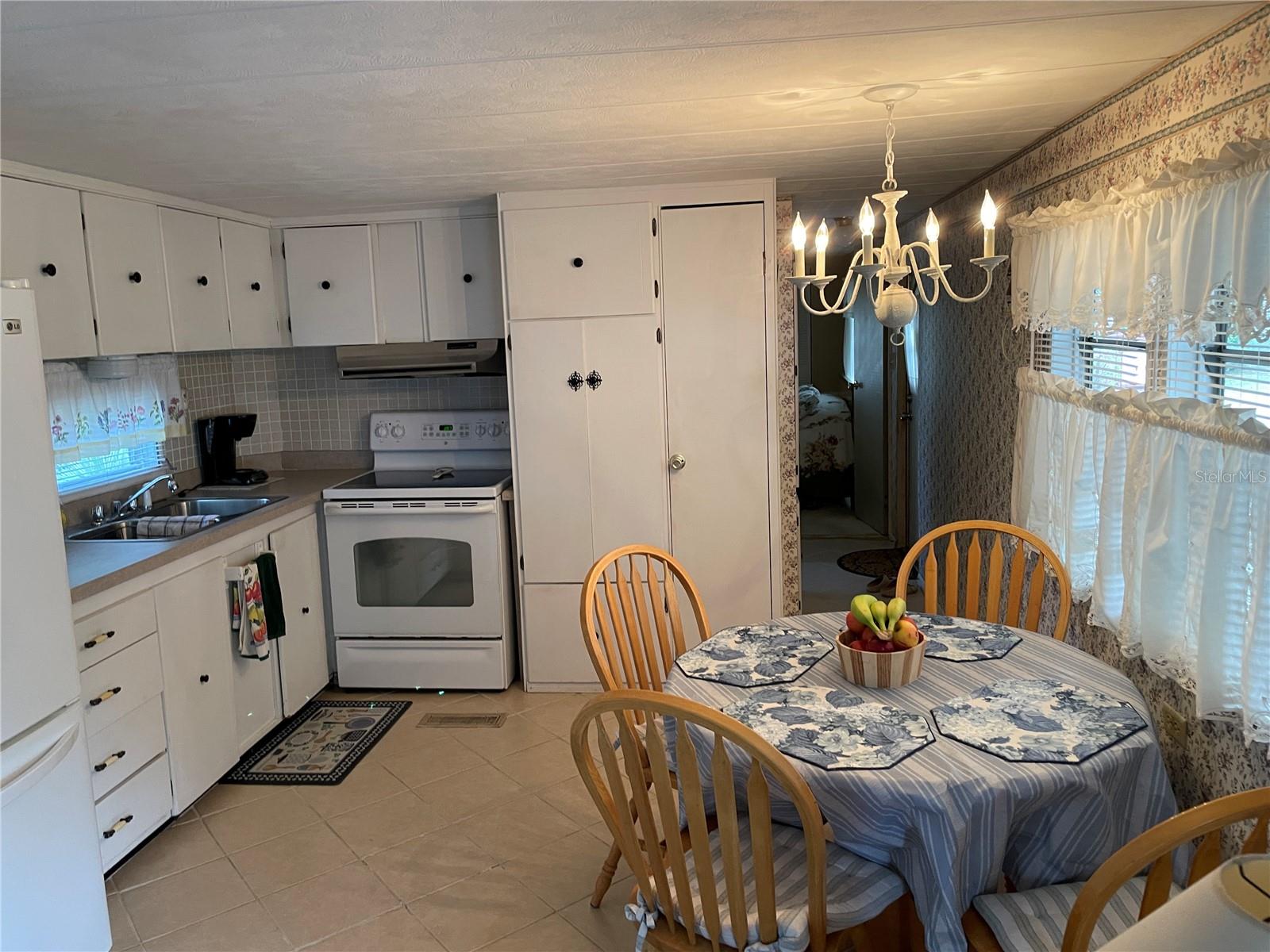 Image 6 of 14 For 9564 162nd Place