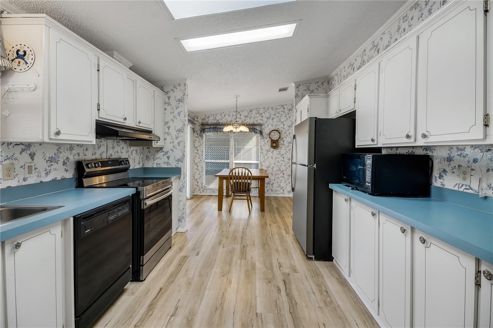 Image 13 of 45 For 5229 Hartford Lane