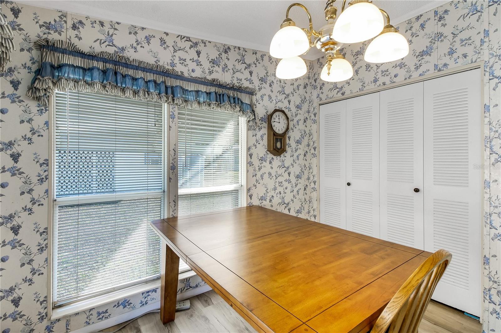 Image 17 of 45 For 5229 Hartford Lane