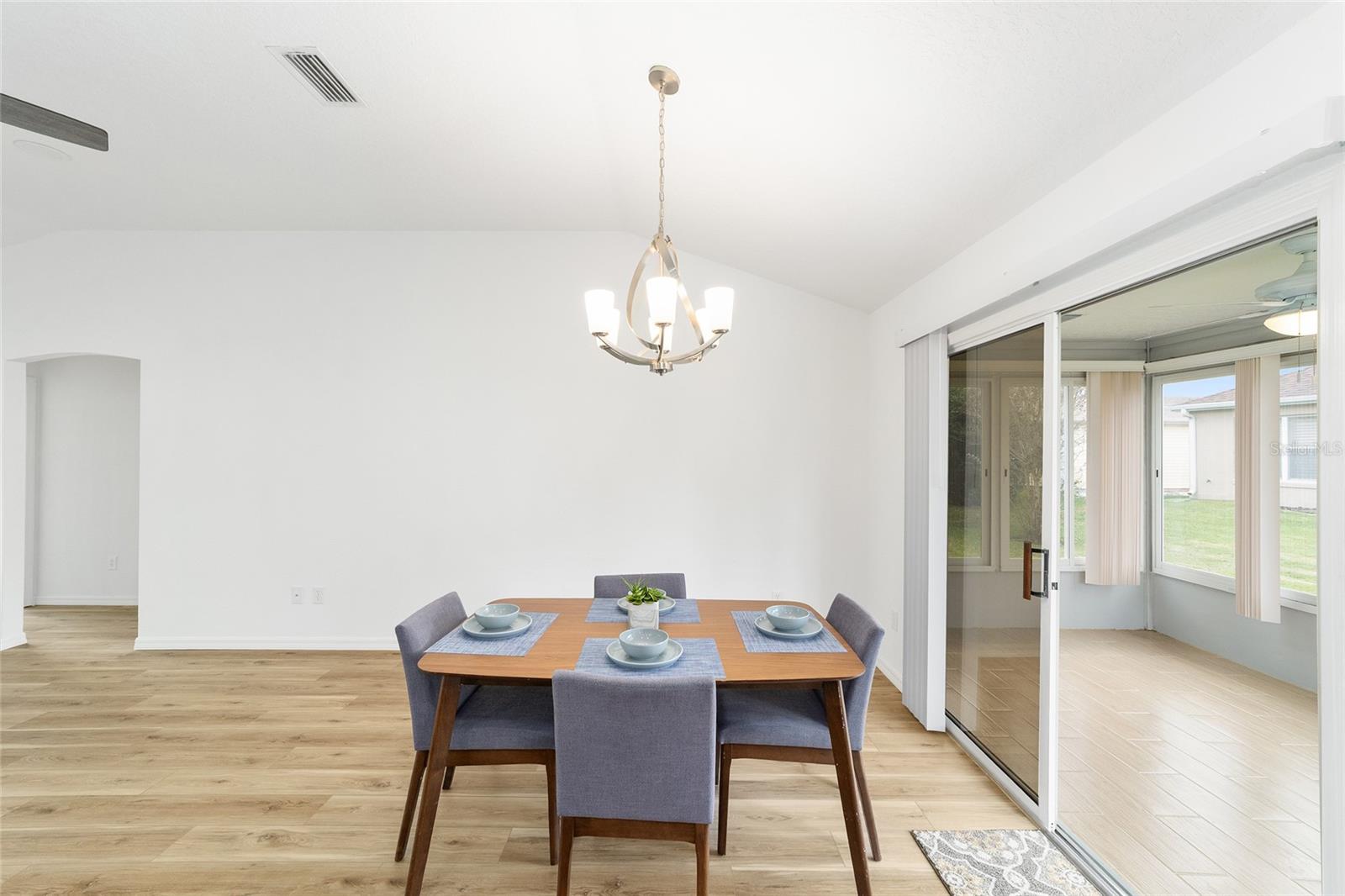 Image 10 of 38 For 1312 Landeros Lane