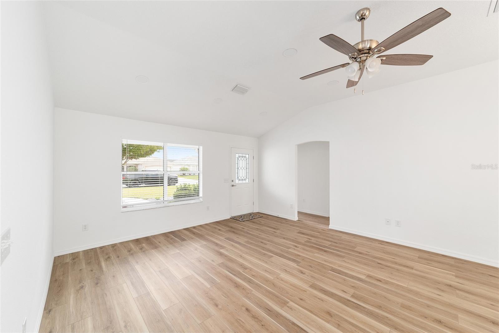 Image 7 of 38 For 1312 Landeros Lane