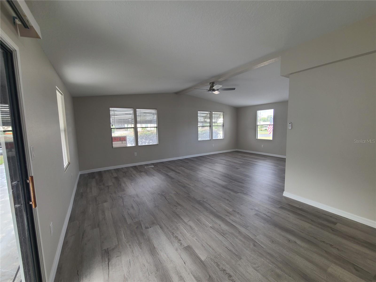 Image 7 of 18 For 710 Coachman Drive