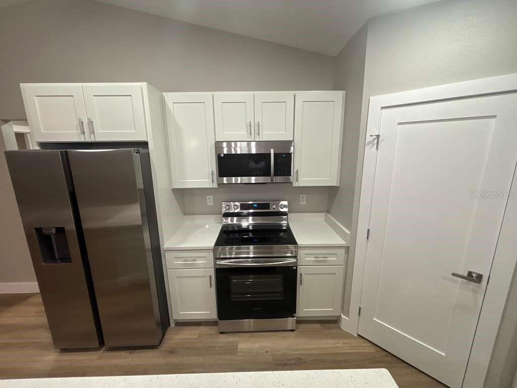 Image 10 of 38 For 1884 Quaker Lane