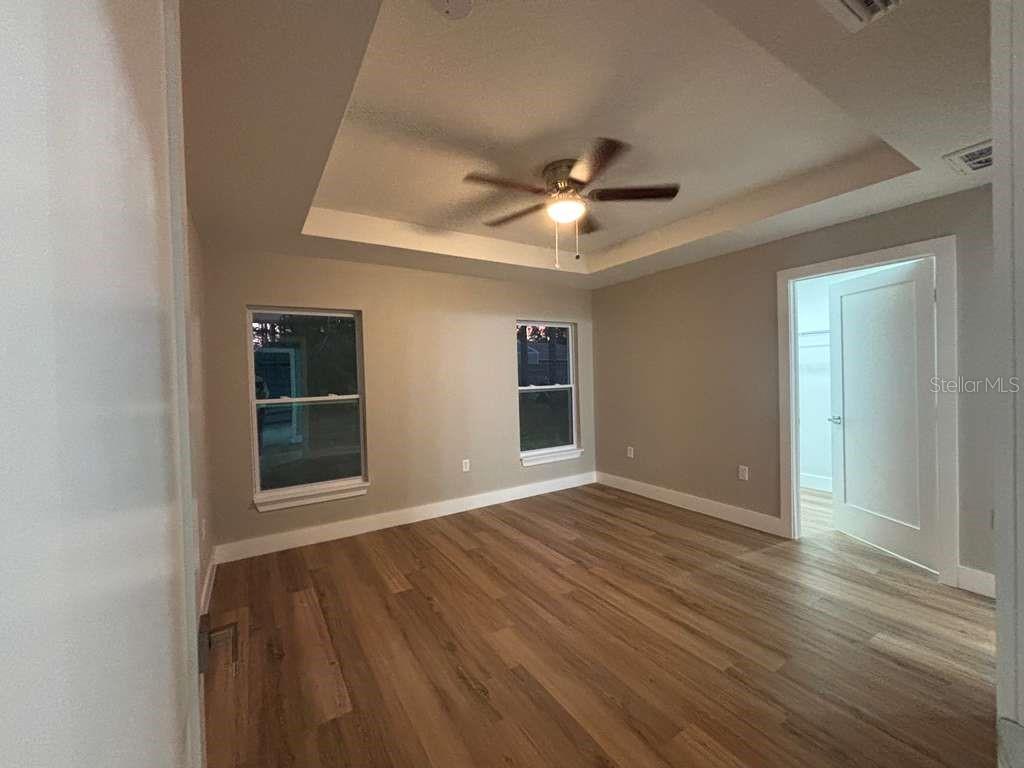 Image 17 of 38 For 1884 Quaker Lane