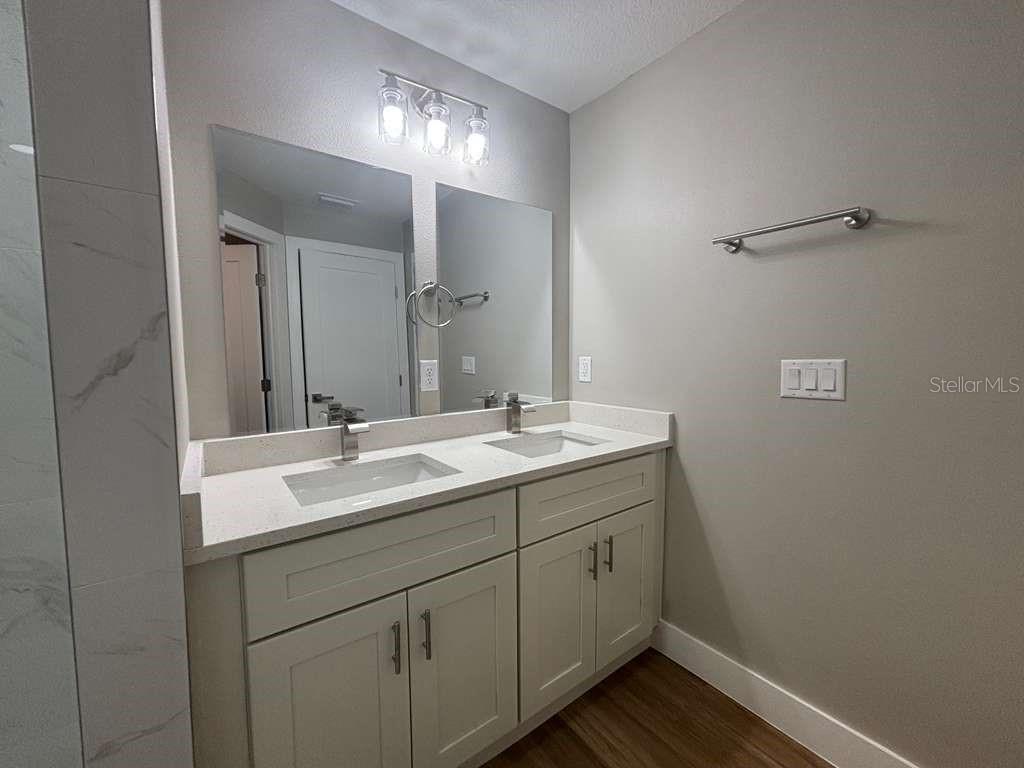 Image 18 of 38 For 1884 Quaker Lane