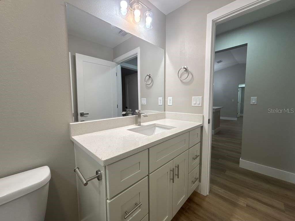 Image 28 of 38 For 1884 Quaker Lane