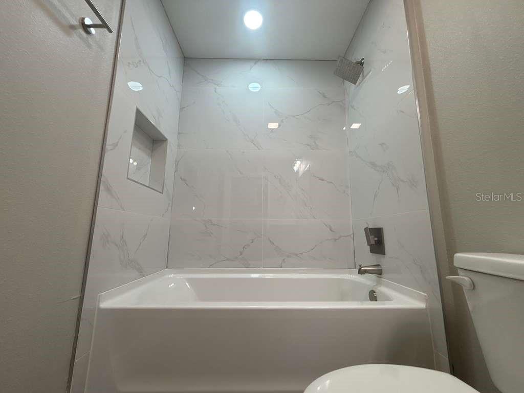 Image 30 of 38 For 1884 Quaker Lane