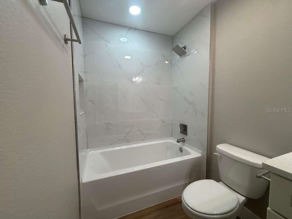 Image 32 of 38 For 1884 Quaker Lane