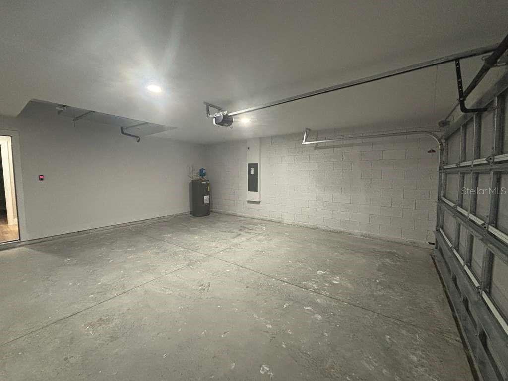 Image 34 of 38 For 1884 Quaker Lane