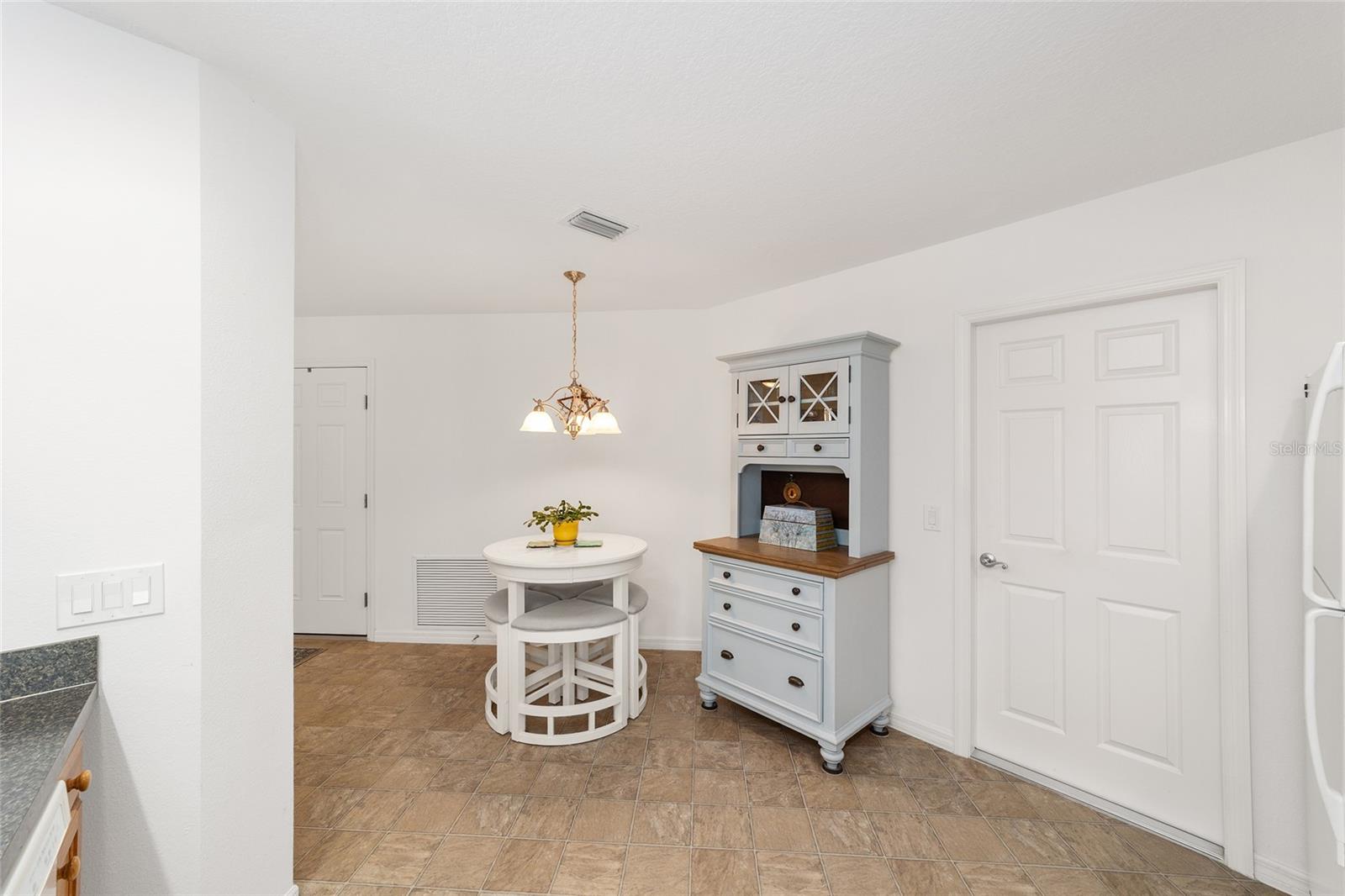 Image 15 of 40 For 3242 Evanside Lane