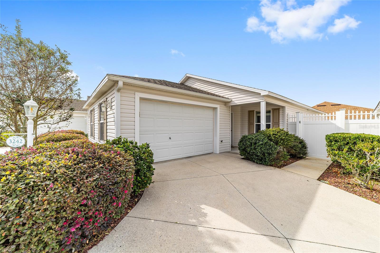 Image 2 of 40 For 3242 Evanside Lane