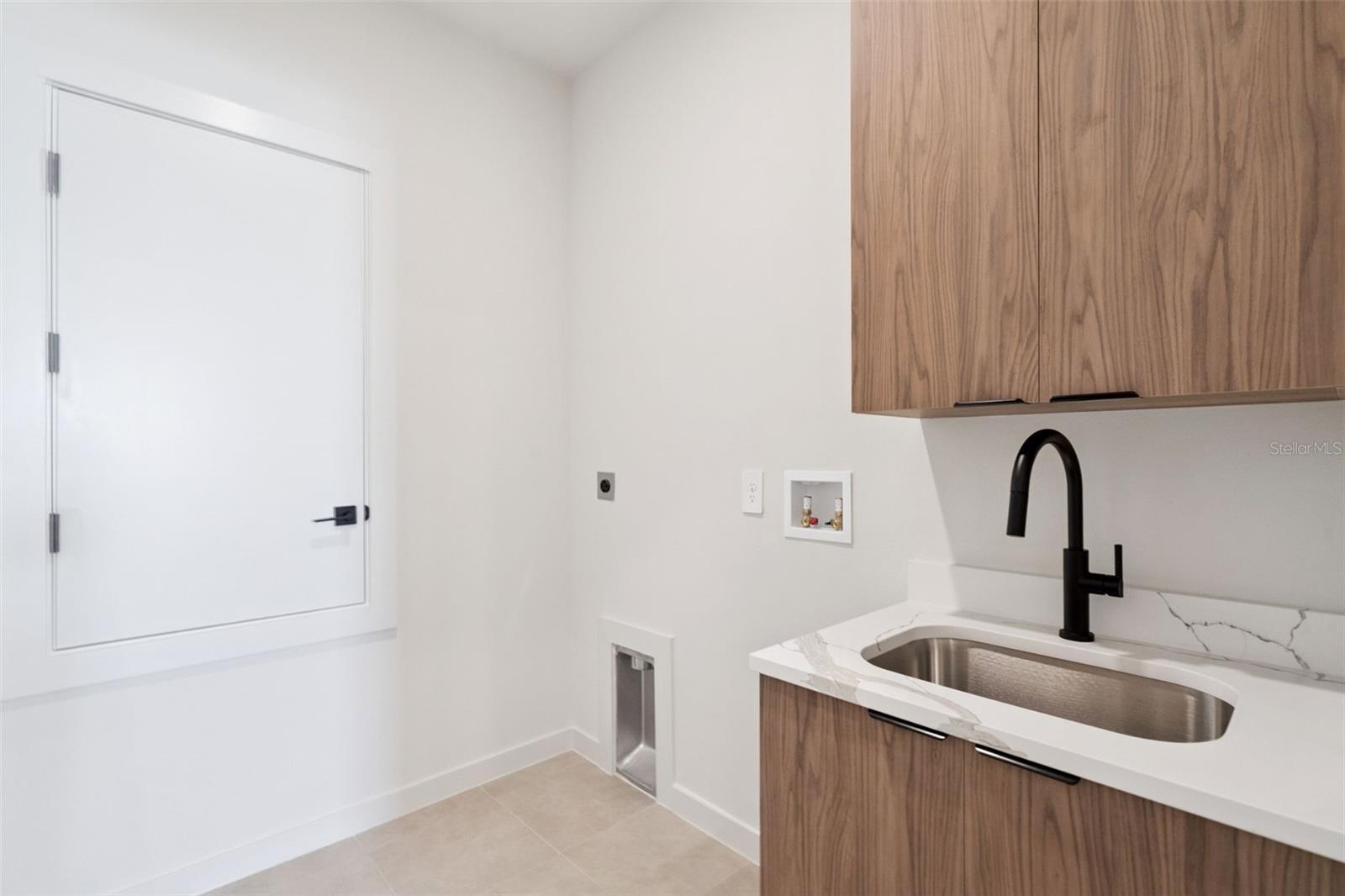 Image 22 of 30 For 455 Skyfield Court