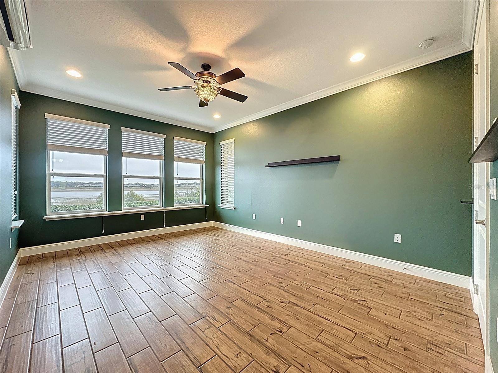 Image 37 of 83 For 244 Silver Maple Road