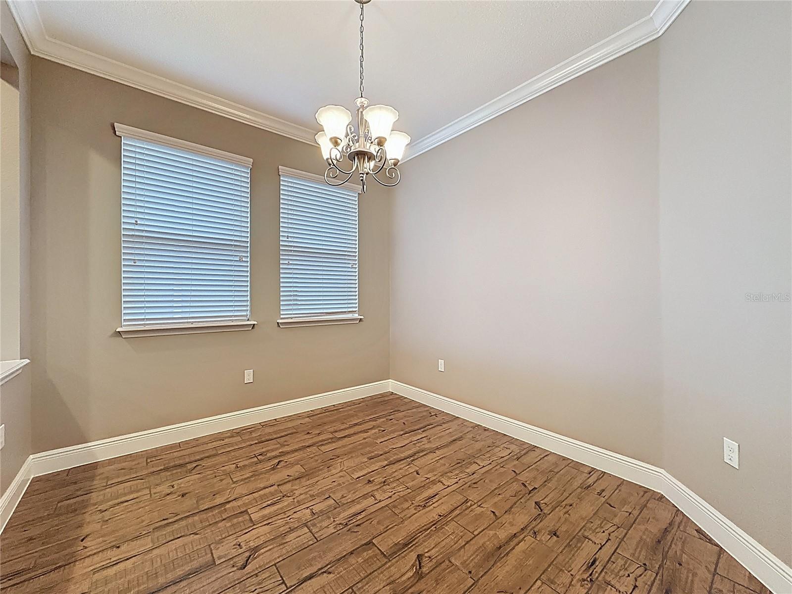 Image 47 of 83 For 244 Silver Maple Road