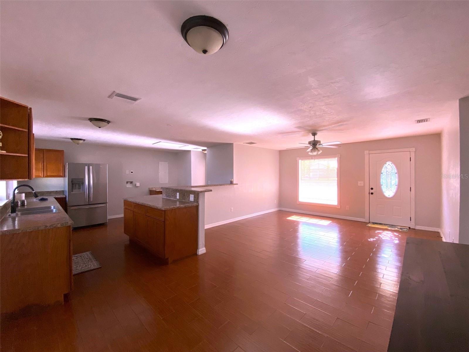 Image 5 of 26 For 11585 129th Lane