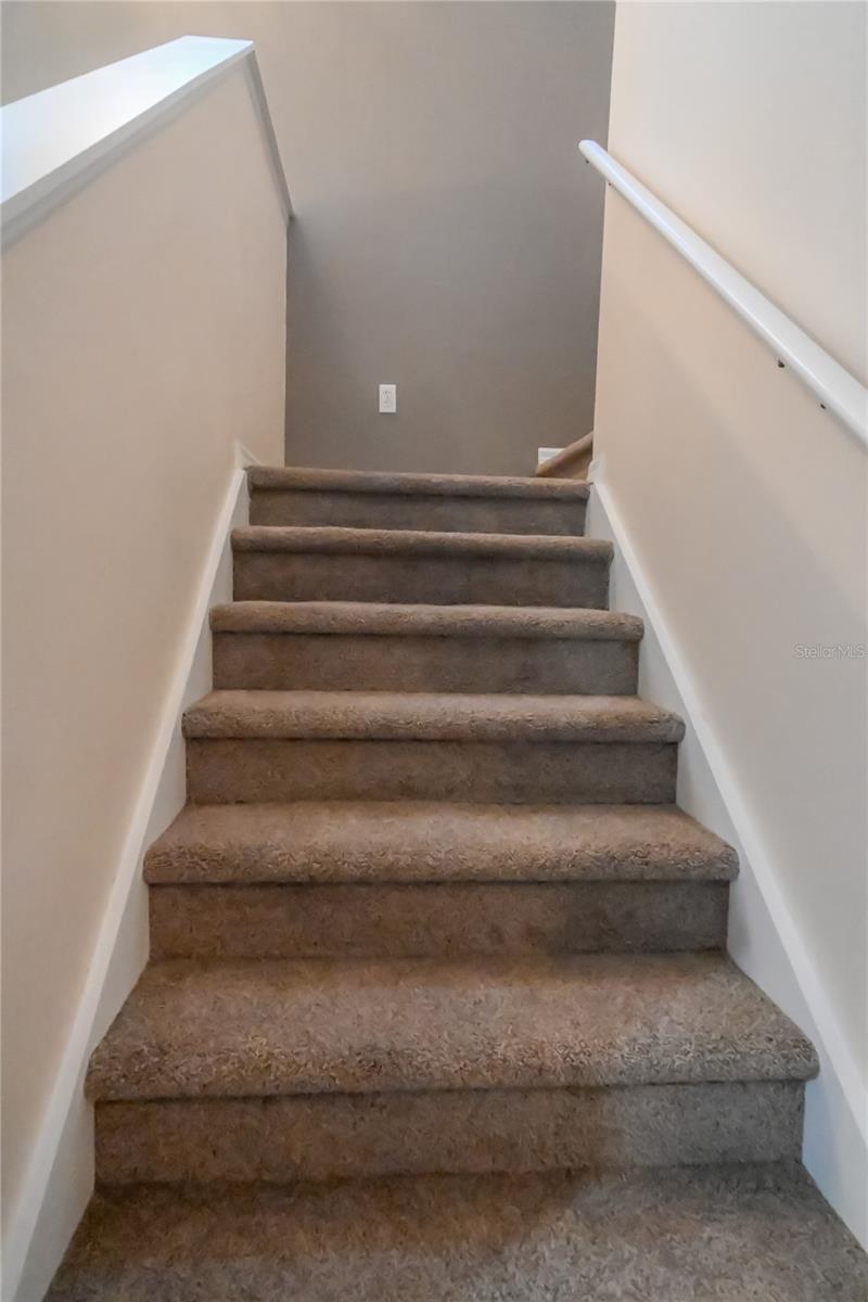 Image 21 of 42 For 704 Monroe Circle