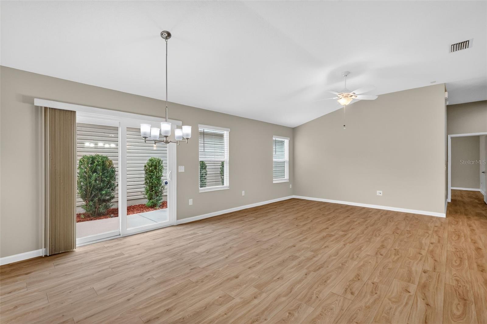 Image 15 of 53 For 4881 John Cramer Circle