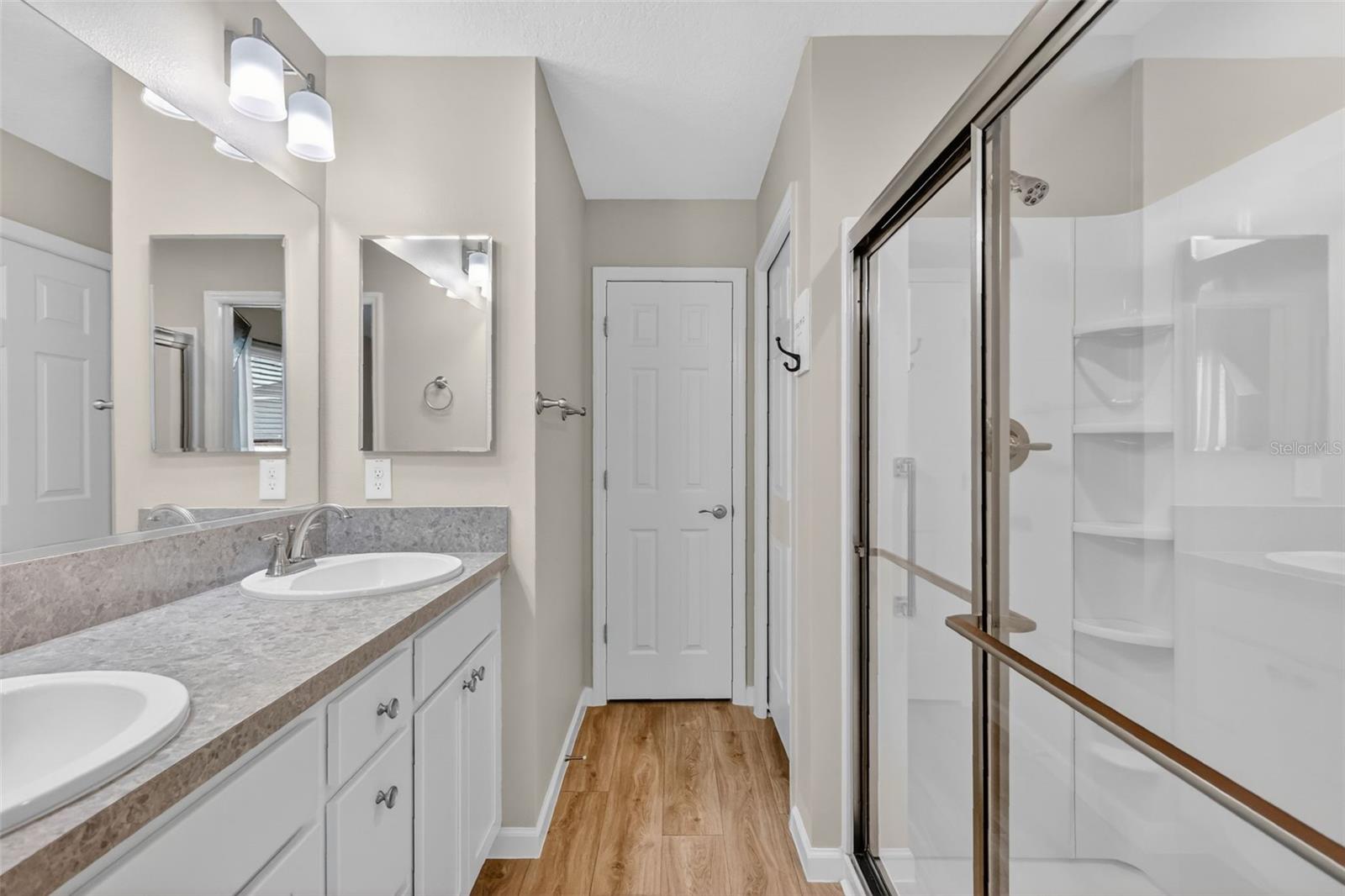 Image 24 of 53 For 4881 John Cramer Circle