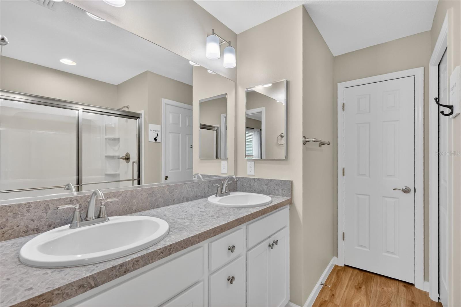 Image 25 of 53 For 4881 John Cramer Circle