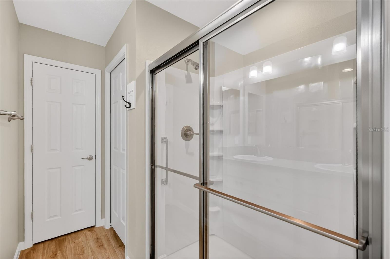 Image 26 of 53 For 4881 John Cramer Circle