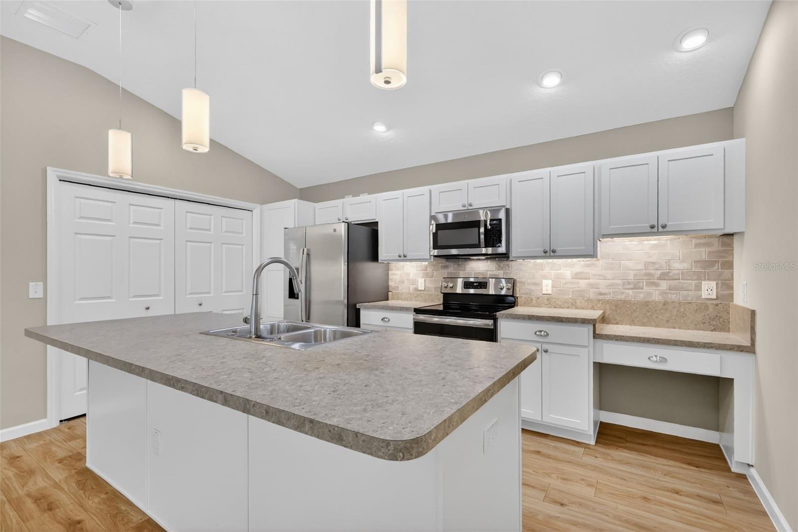 Image 5 of 53 For 4881 John Cramer Circle