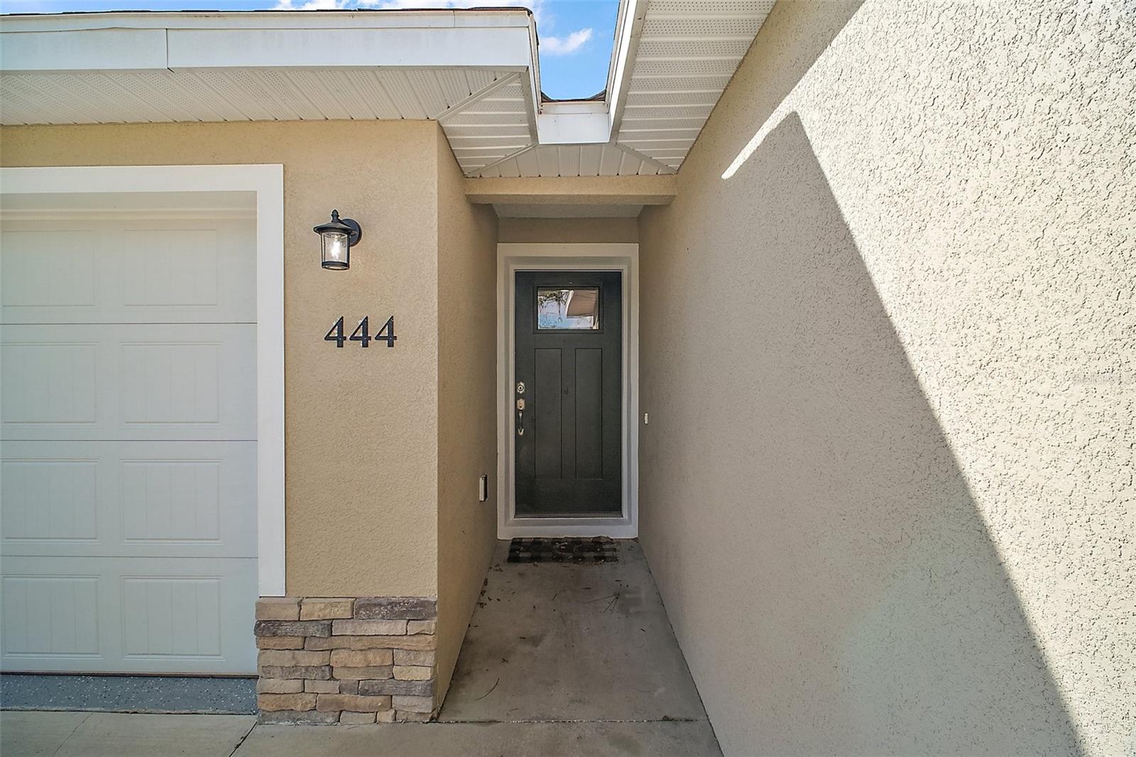 Image 21 of 25 For 444 Fahnstock Street