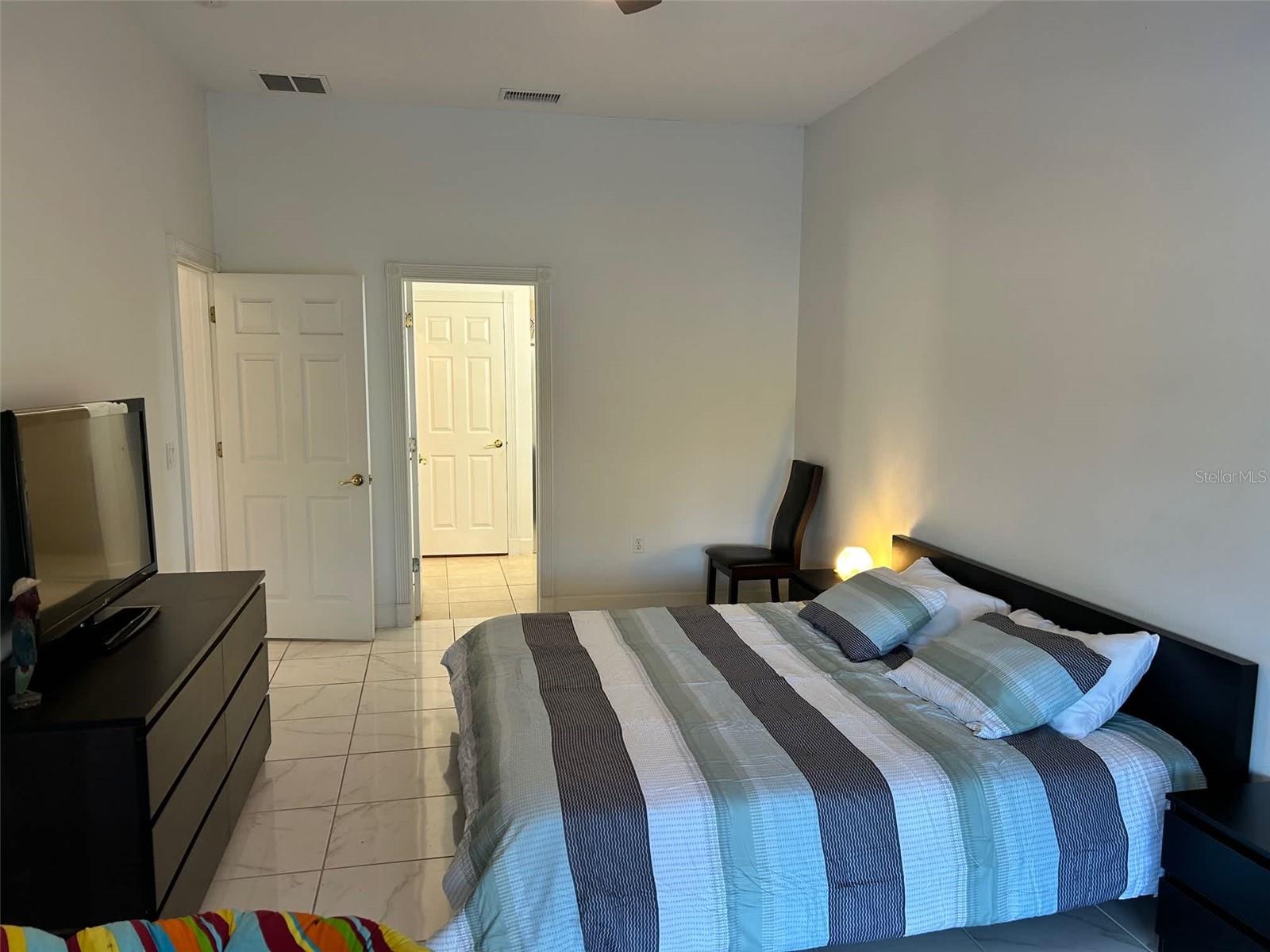 Image 17 of 20 For 12447 Lake Denise