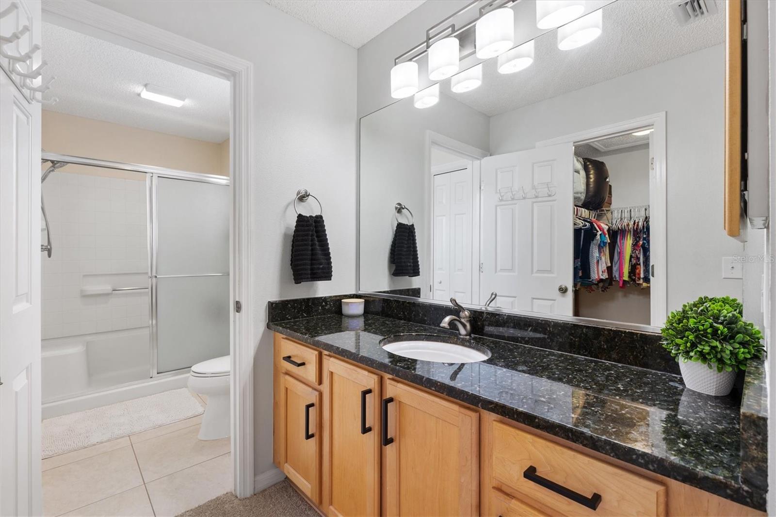 Image 12 of 23 For 964 Kingmont Terrace