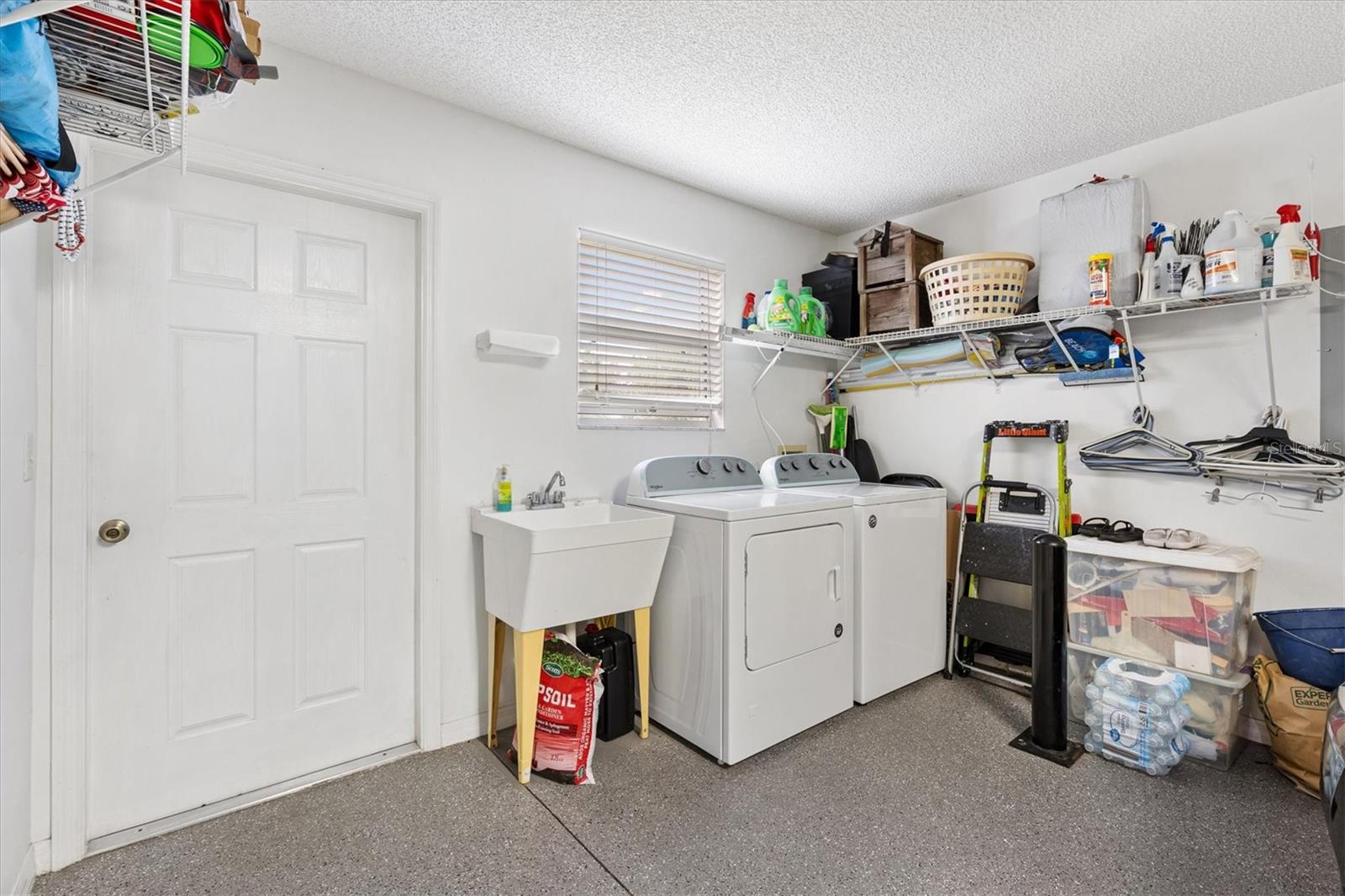 Image 18 of 23 For 964 Kingmont Terrace