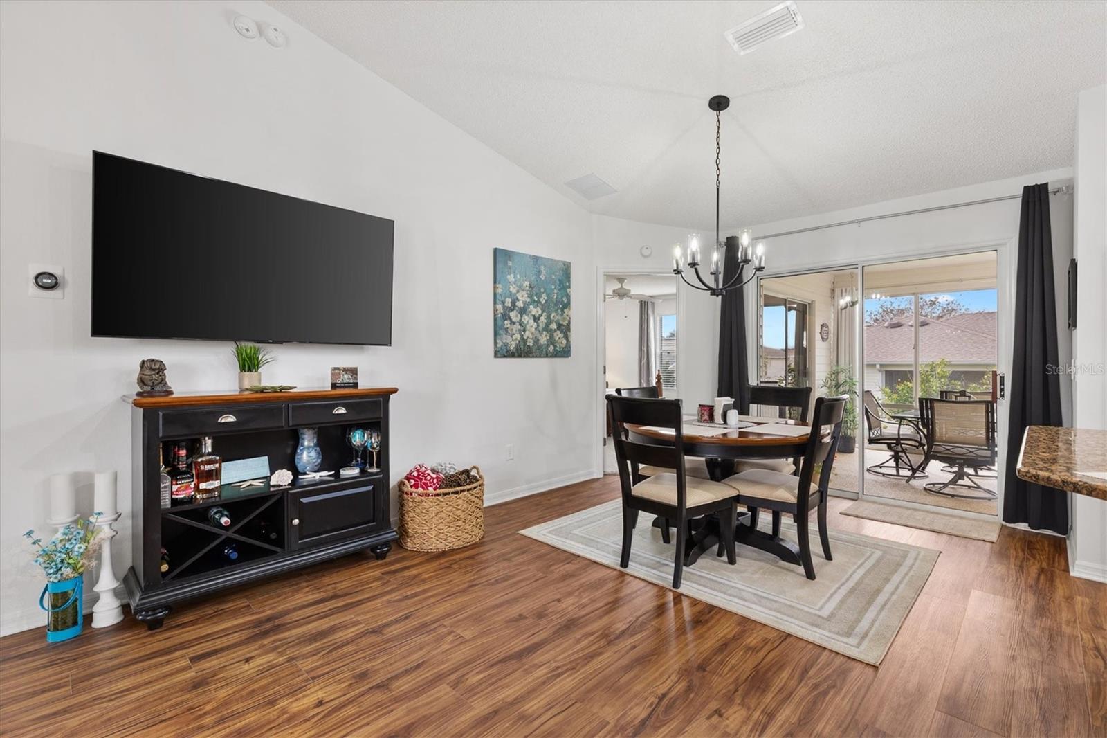 Image 3 of 23 For 964 Kingmont Terrace