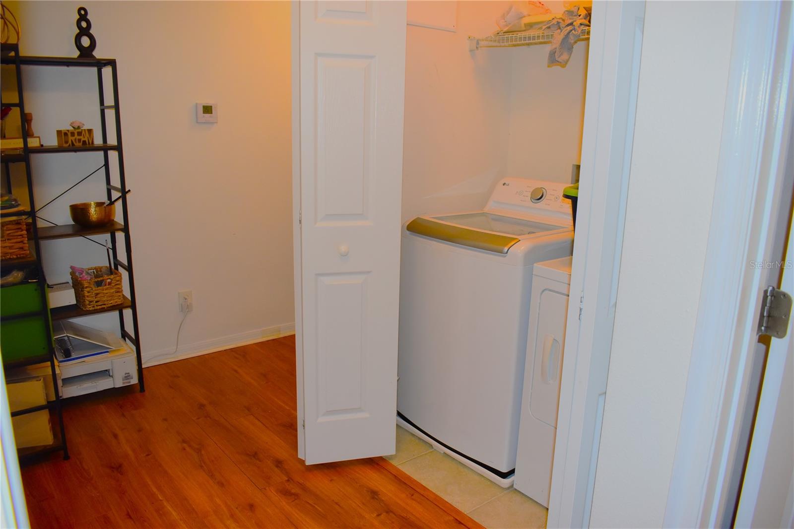 Image 16 of 27 For 13436 Starry Night Court 4