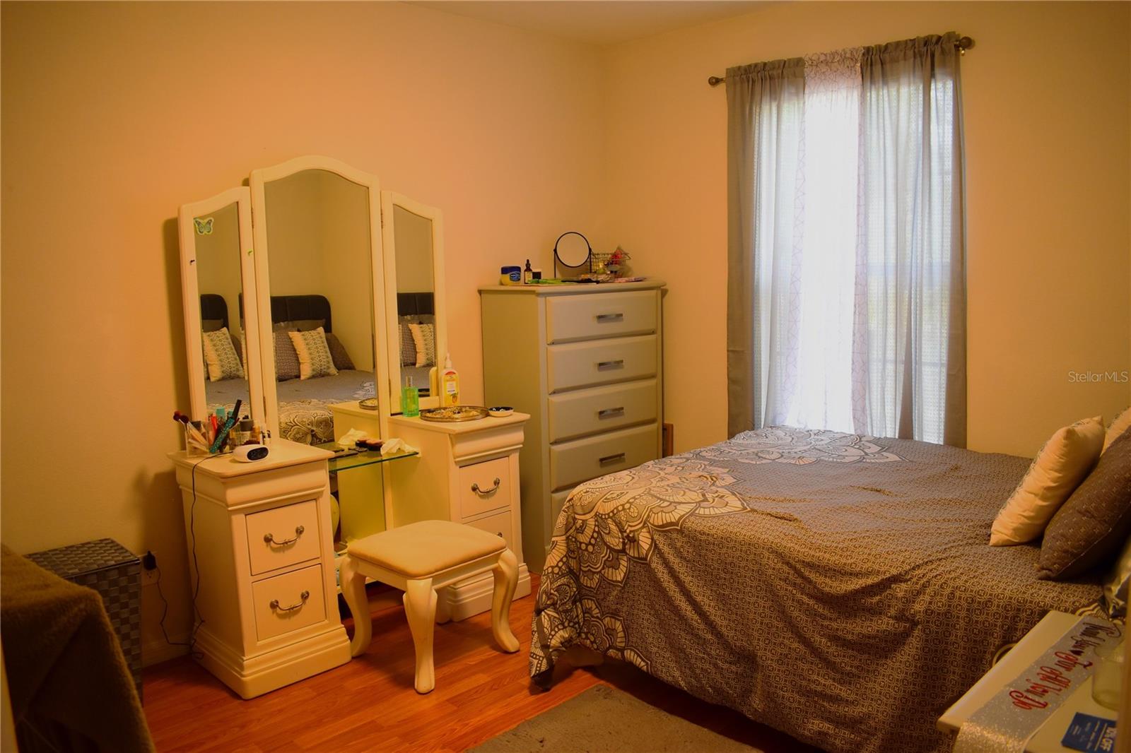 Image 18 of 27 For 13436 Starry Night Court 4