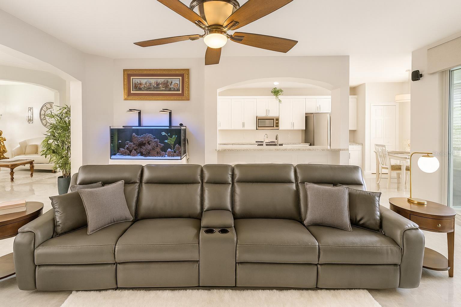 Image 15 of 41 For 4057 Shawn Circle