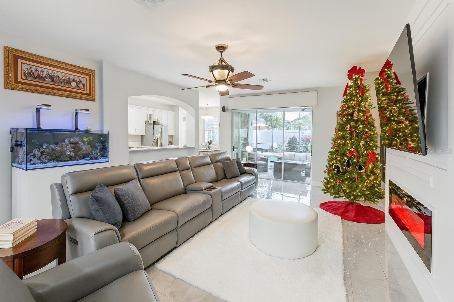 Image 17 of 41 For 4057 Shawn Circle