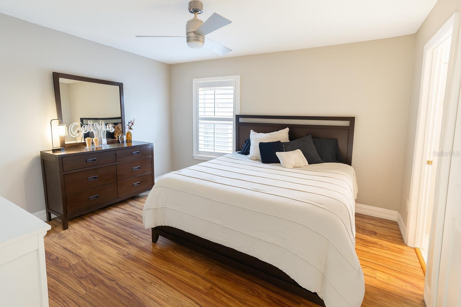 Image 29 of 41 For 4057 Shawn Circle