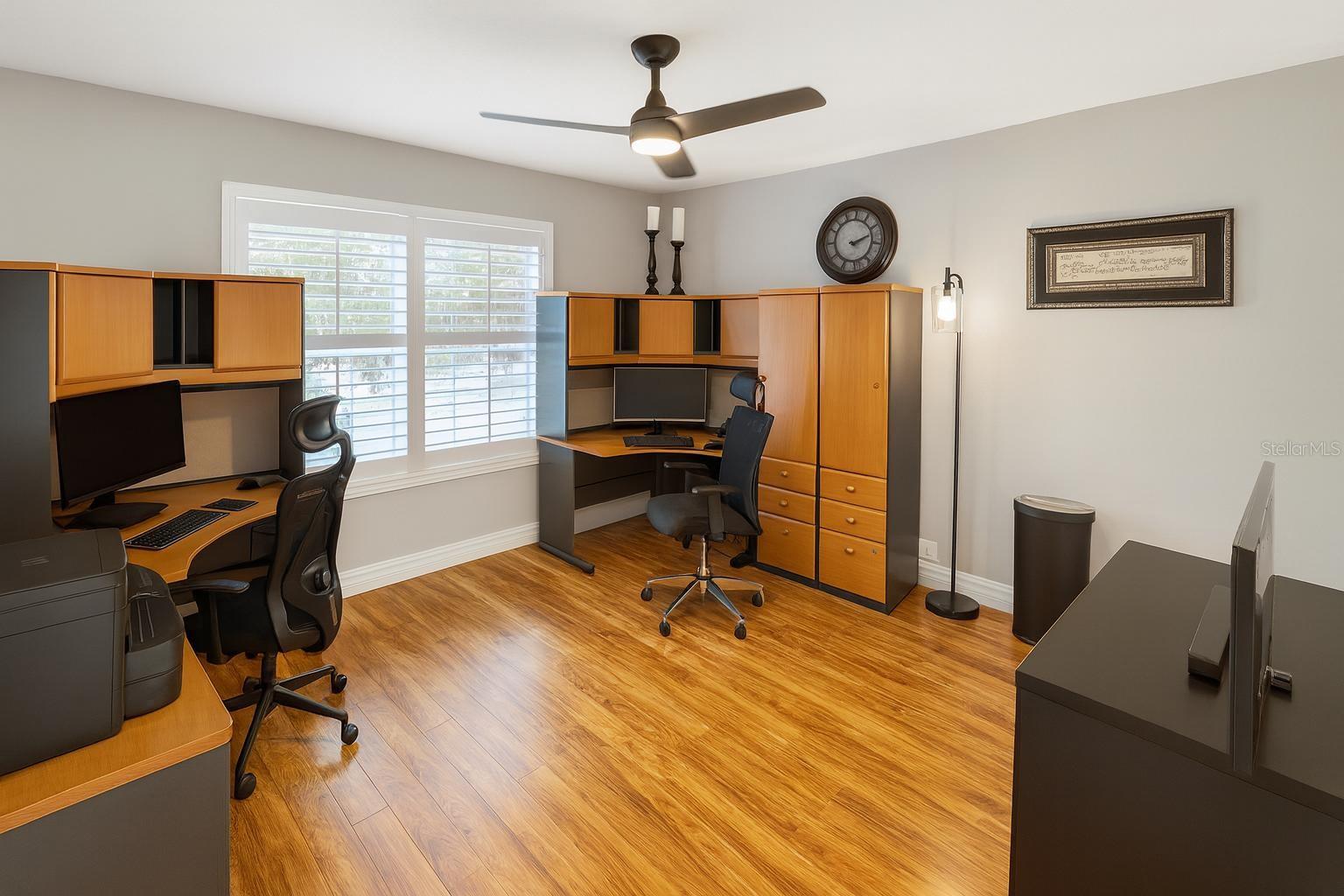 Image 30 of 41 For 4057 Shawn Circle