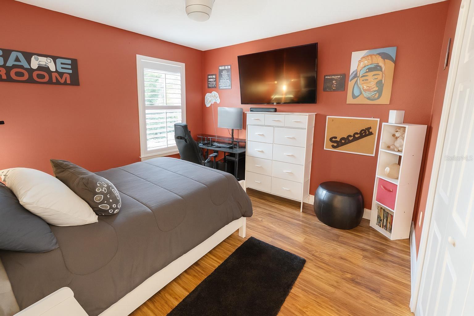 Image 32 of 41 For 4057 Shawn Circle