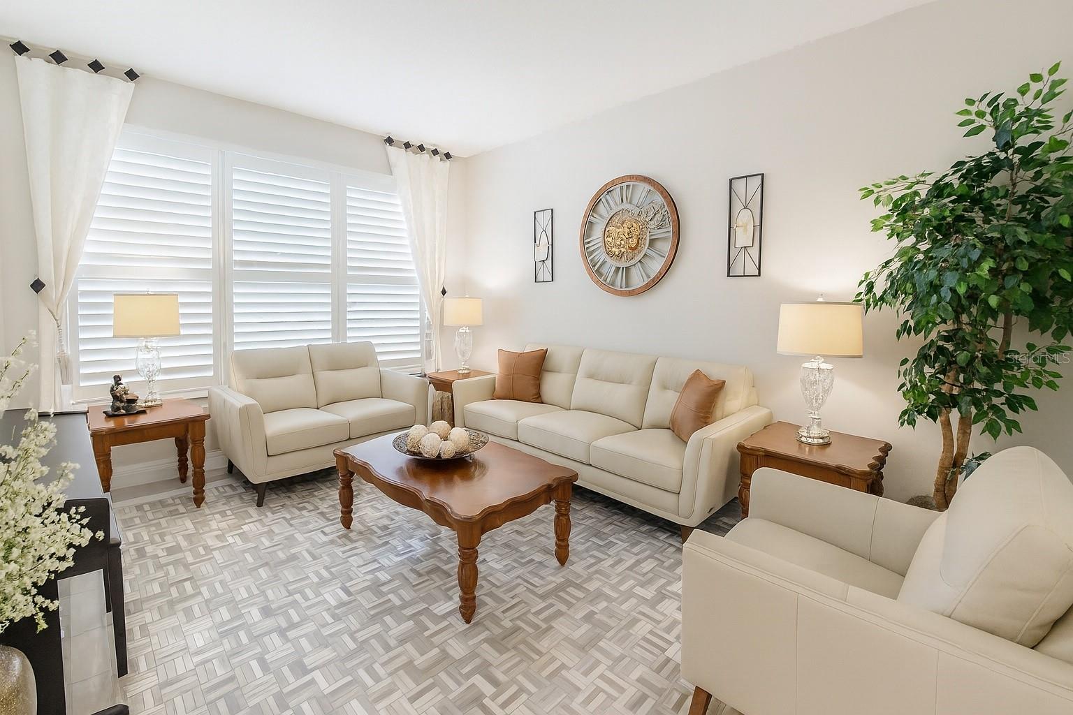 Image 5 of 41 For 4057 Shawn Circle