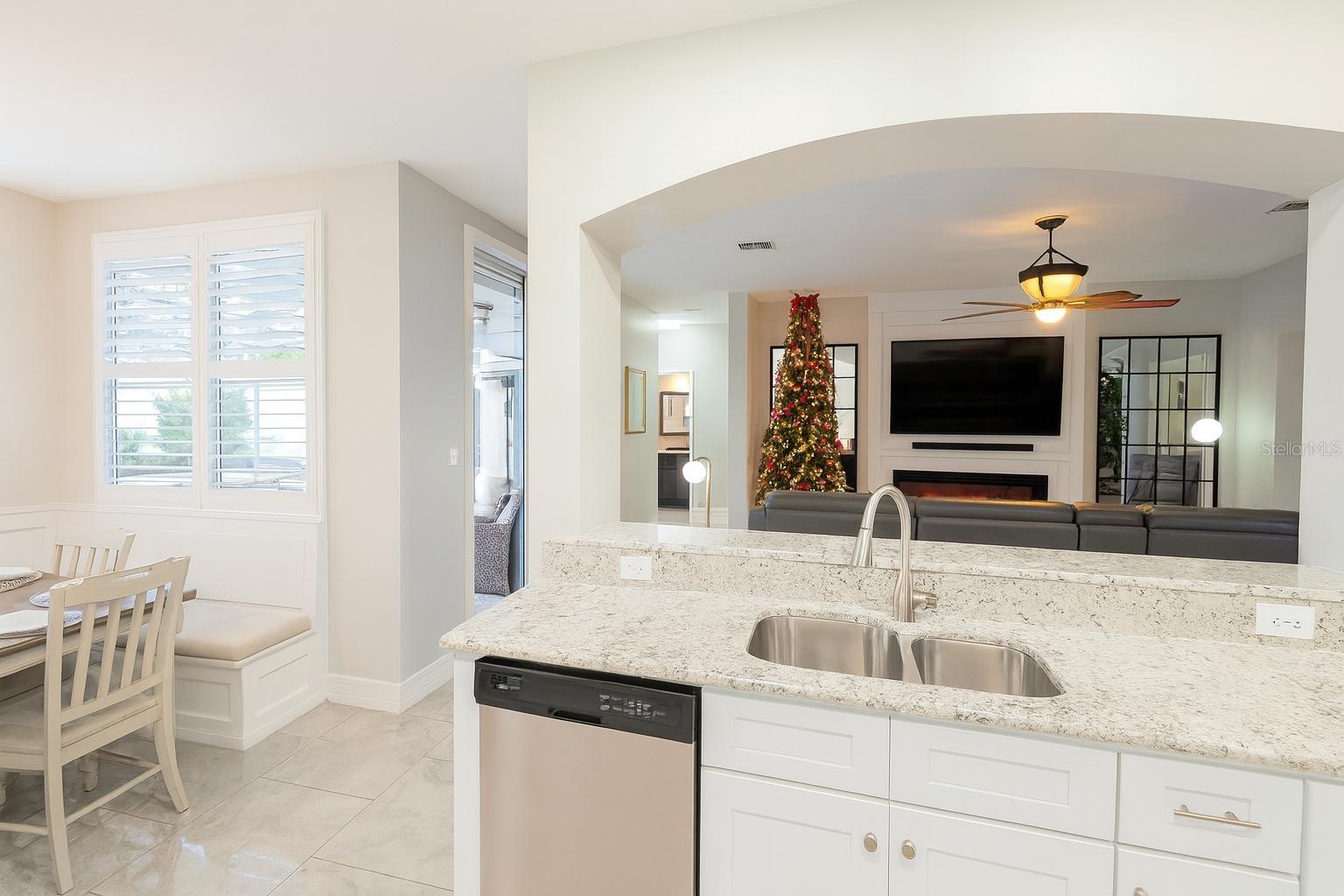 Image 7 of 41 For 4057 Shawn Circle