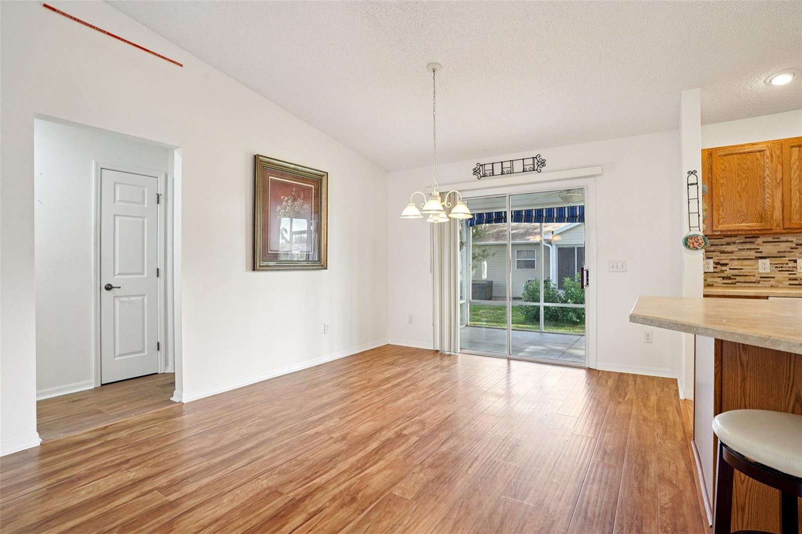 Image 17 of 37 For 3499 Auburndale Avenue