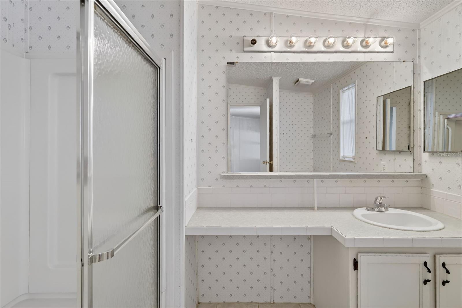 Image 12 of 25 For 9165 Sw 32nd Ct.