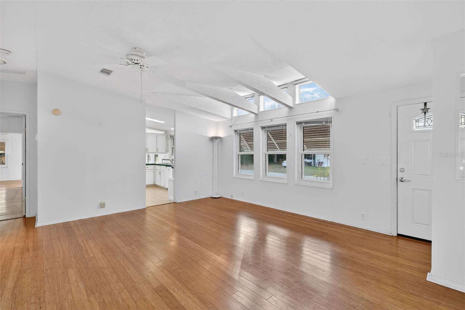 Image 5 of 25 For 9165 Sw 32nd Ct.