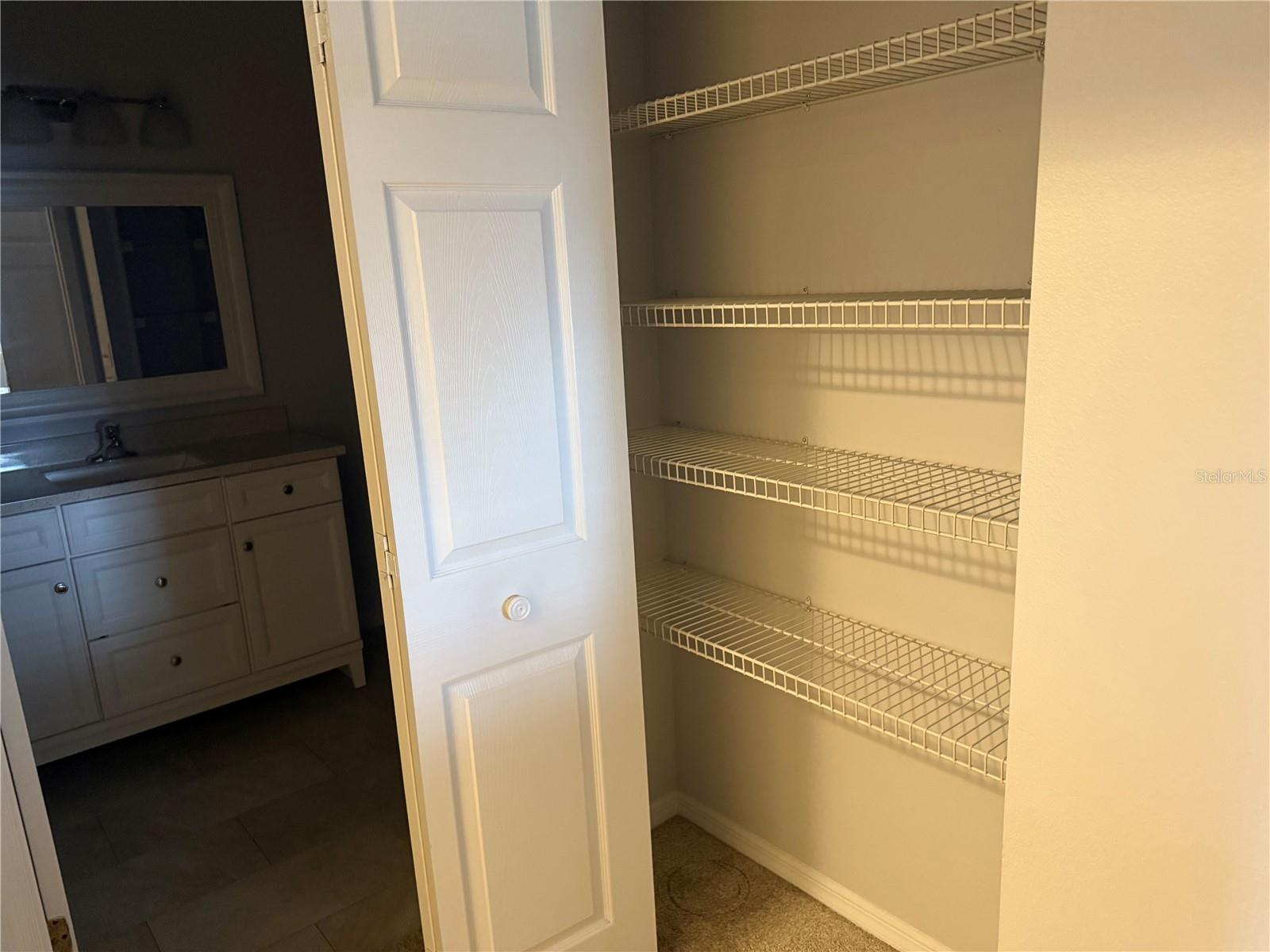 Image 19 of 21 For 1796 Bloxam Avenue