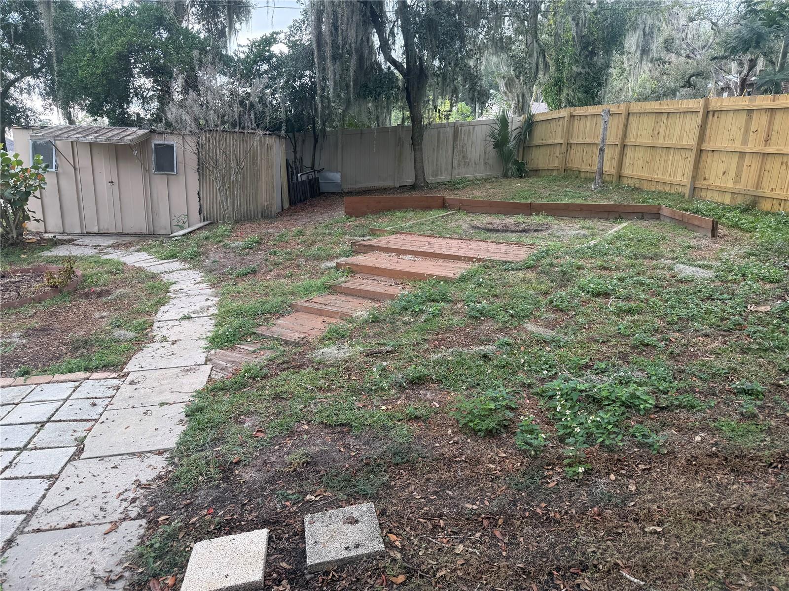 Image 20 of 21 For 1796 Bloxam Avenue