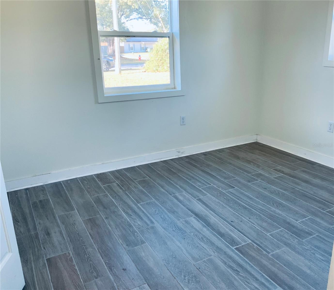 Image 16 of 21 For 7 Sun Country Court