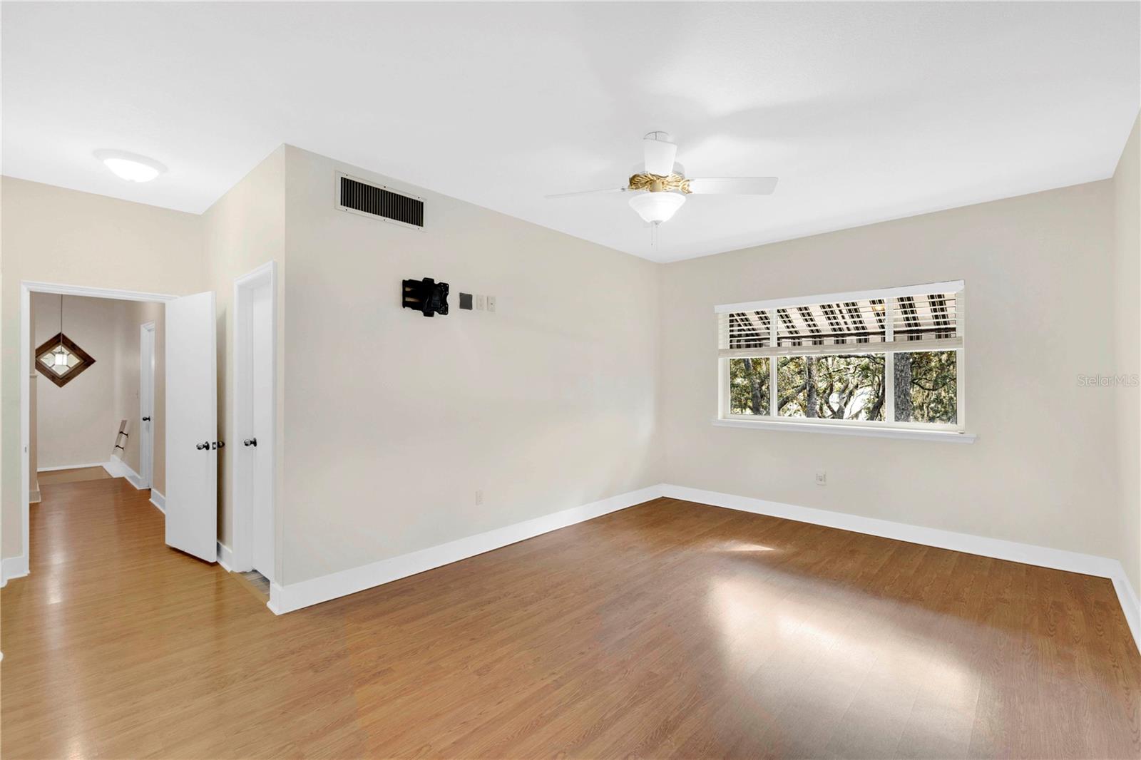 Image 14 of 40 For 17561 Seidner Road