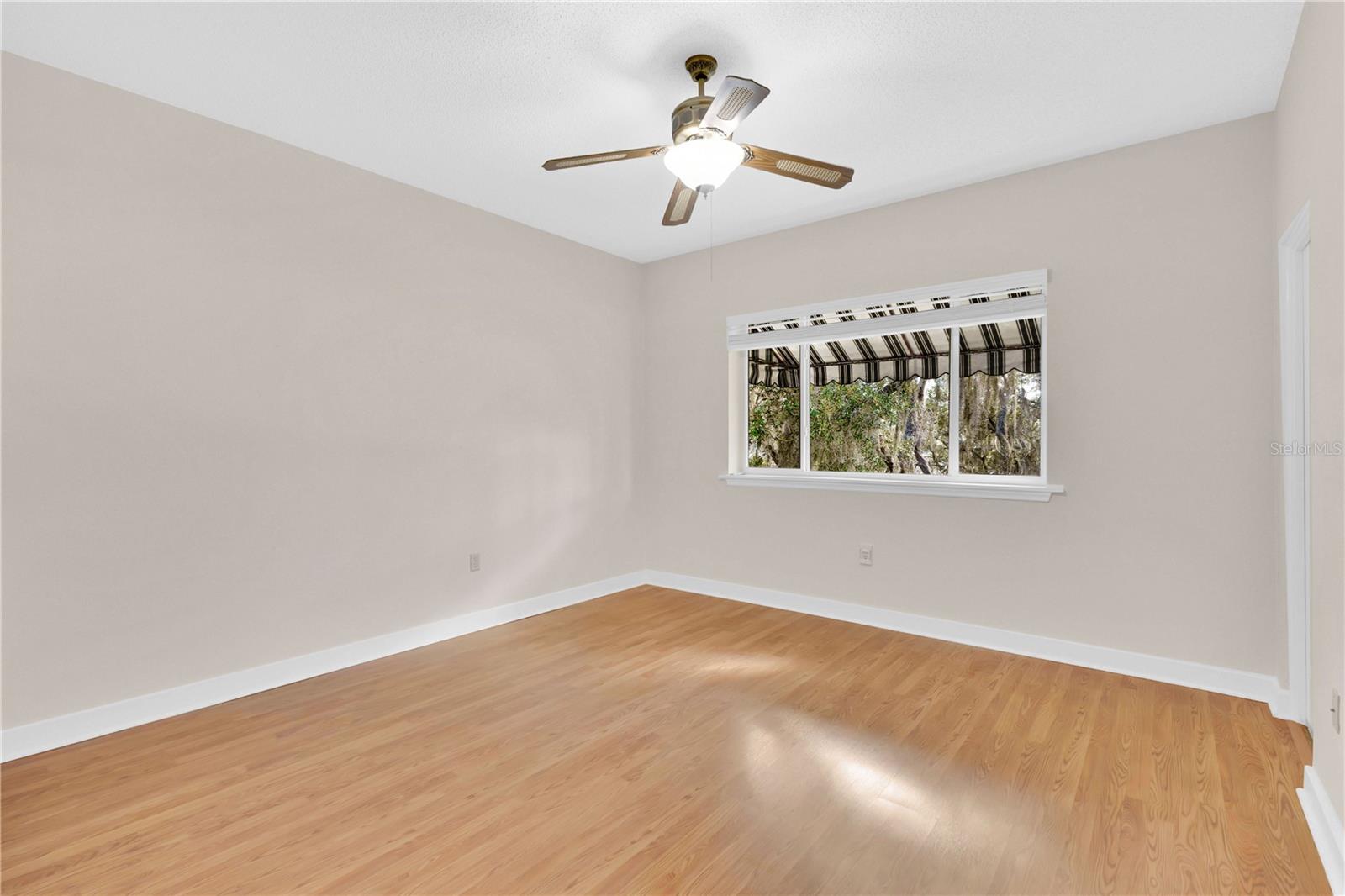 Image 17 of 40 For 17561 Seidner Road